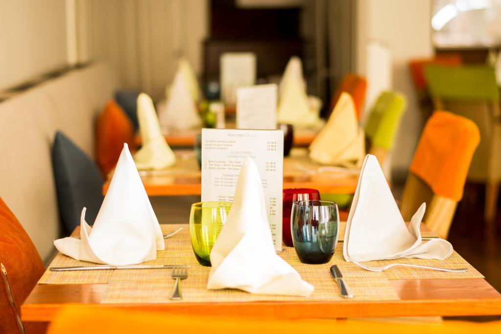 Hotel Restaurant Des Remparts 쇼몽 외부 사진