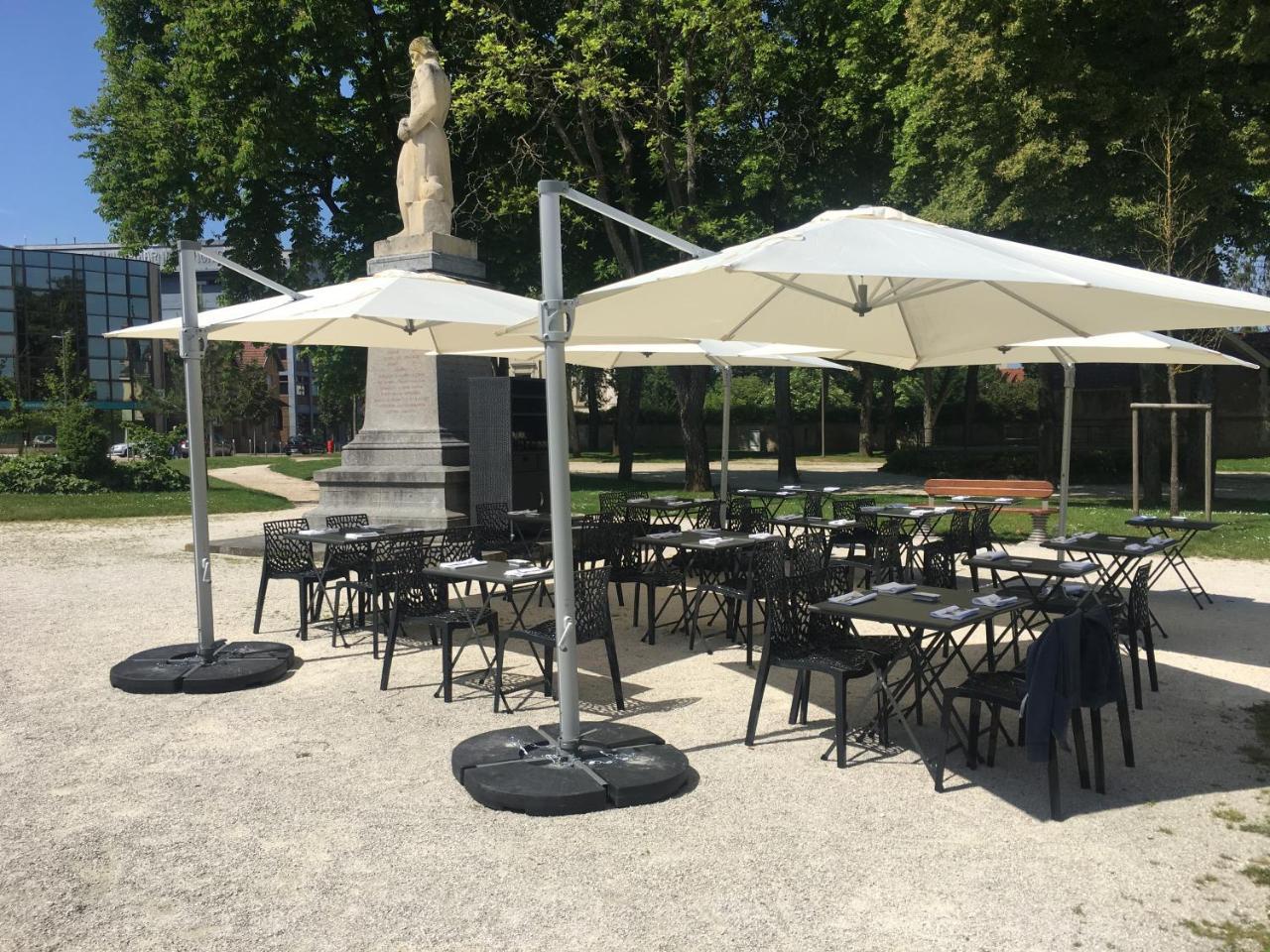 Hotel Restaurant Des Remparts 쇼몽 외부 사진